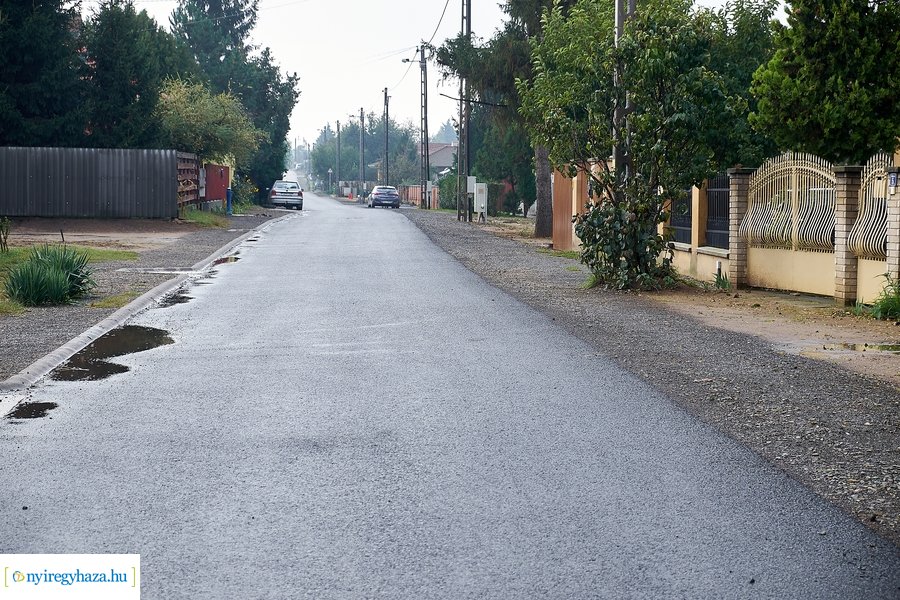 Új aszfaltút a Gálya utcán