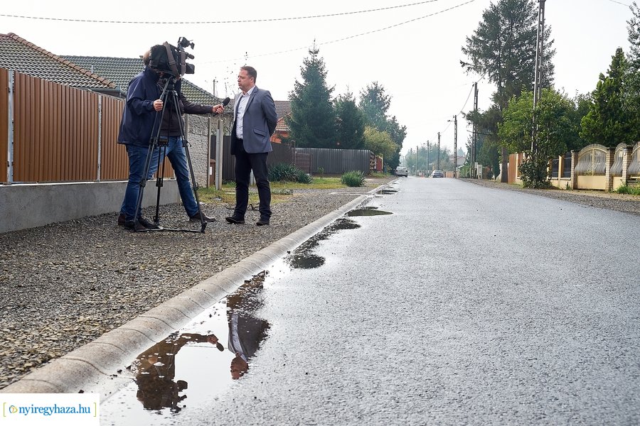 Új aszfaltút a Gálya utcán