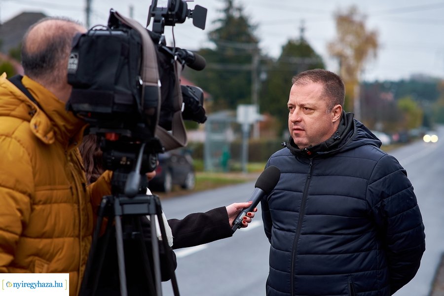 Új aszfaltút a Muskotály utcán