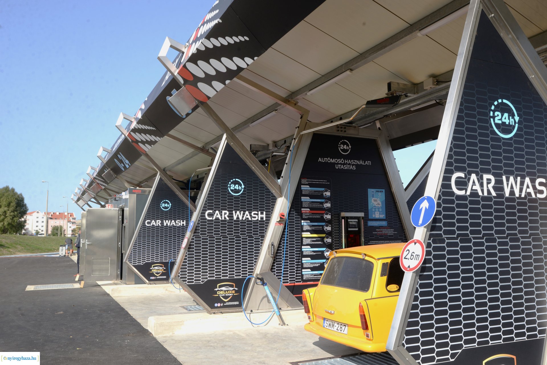 Új autómosó nyílt Nyíregyházán