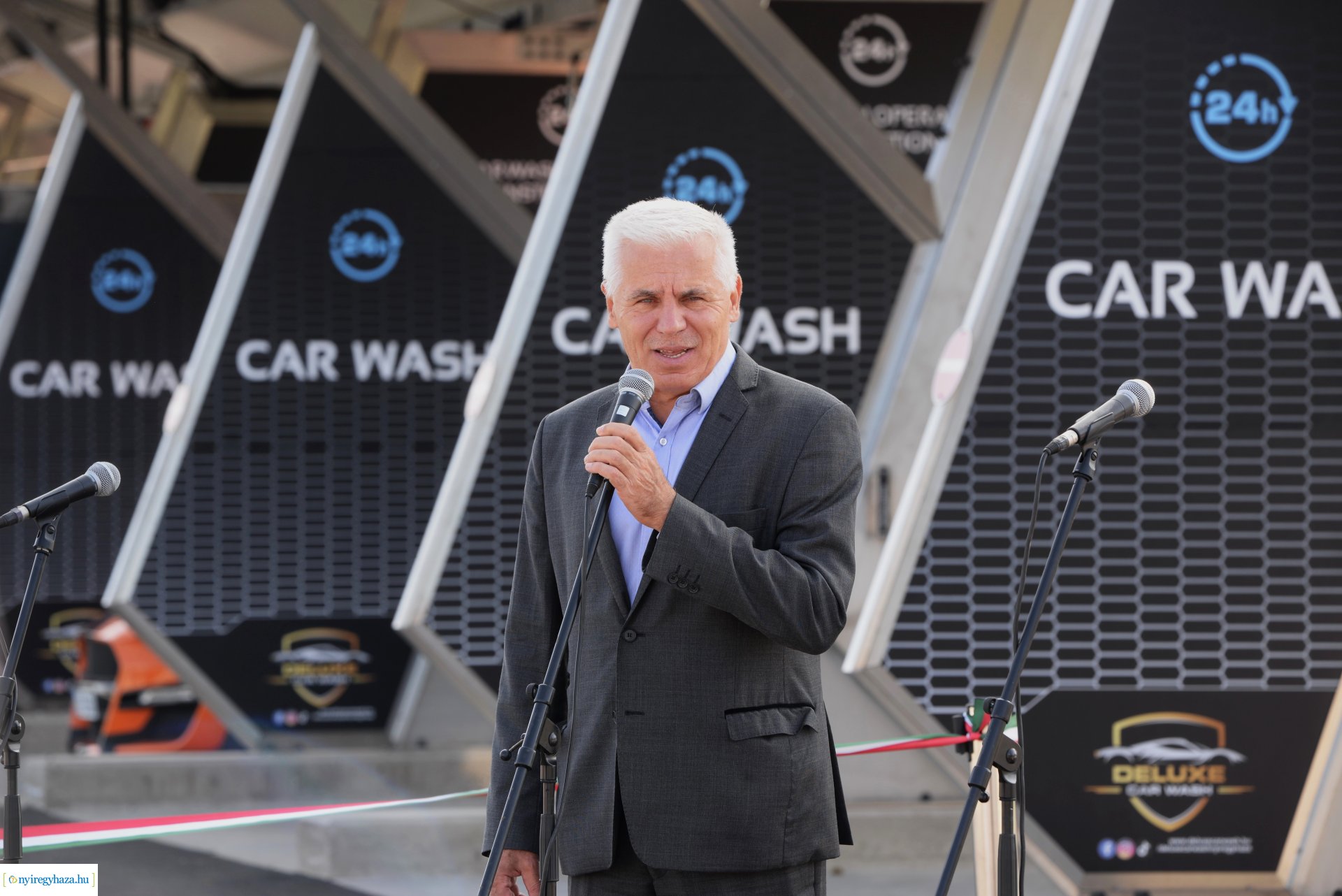 Új autómosó nyílt Nyíregyházán