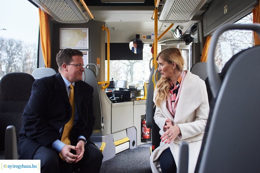 Új autóbusz bemutató Nyíregyházán