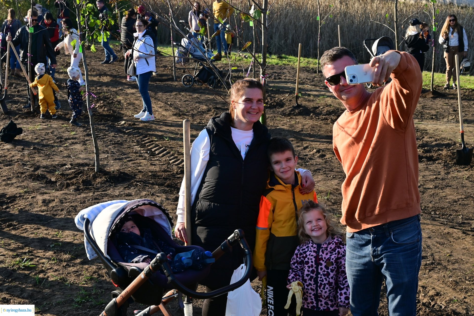 Új Életfa Liget 2024