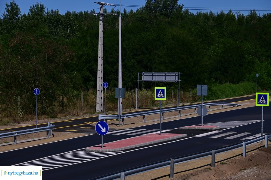 Új gyalogátkelőhely Kőlaposon