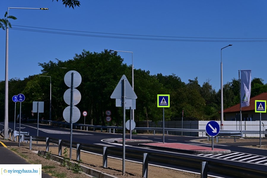 Új gyalogátkelőhely Kőlaposon