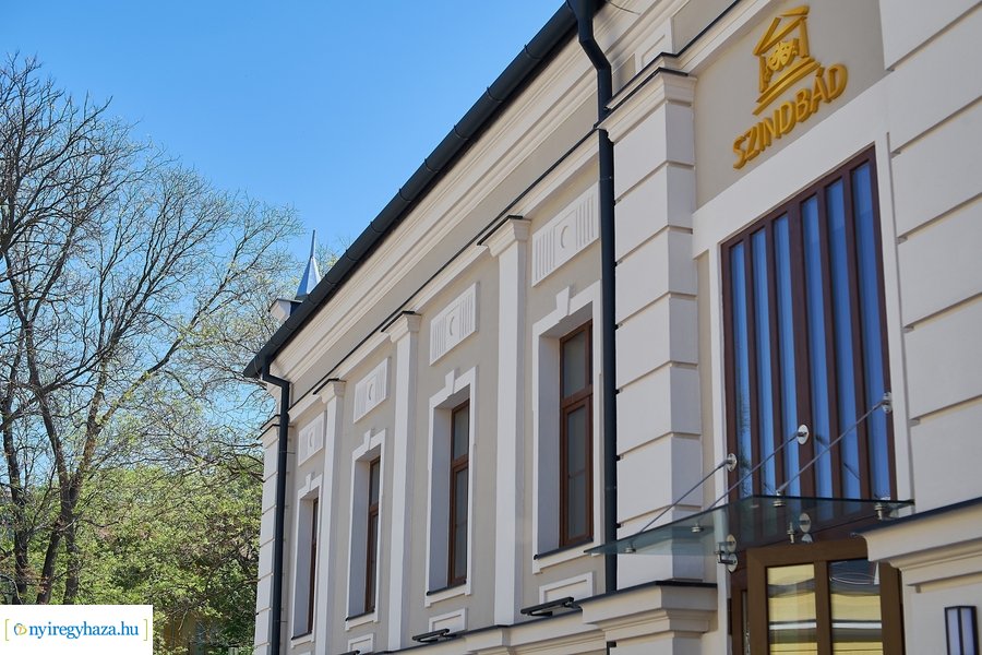 Új helyen a szinházi jegyiroda