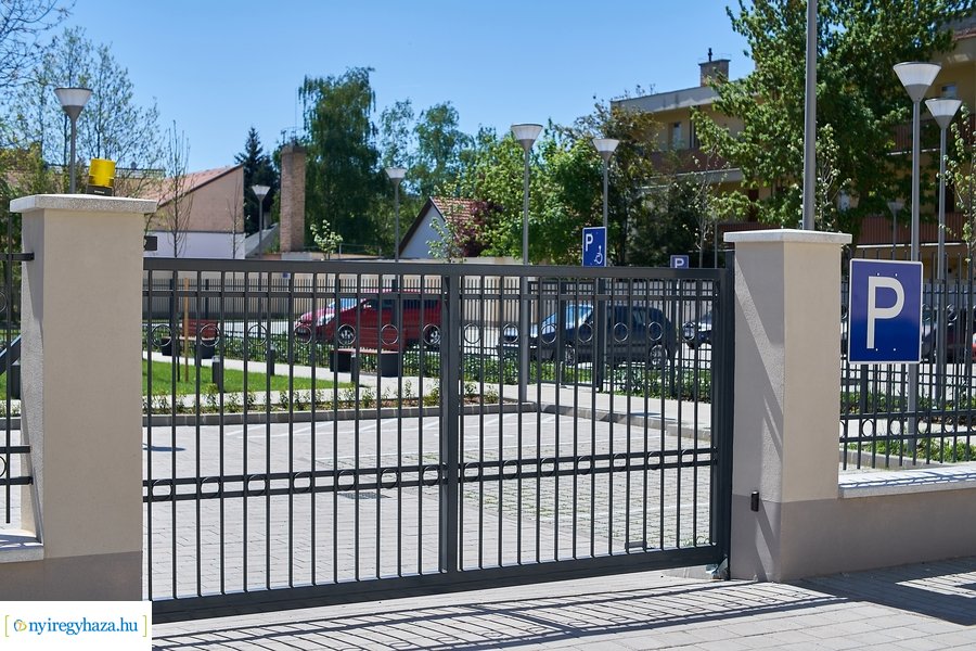 Új helyen a szinházi jegyiroda