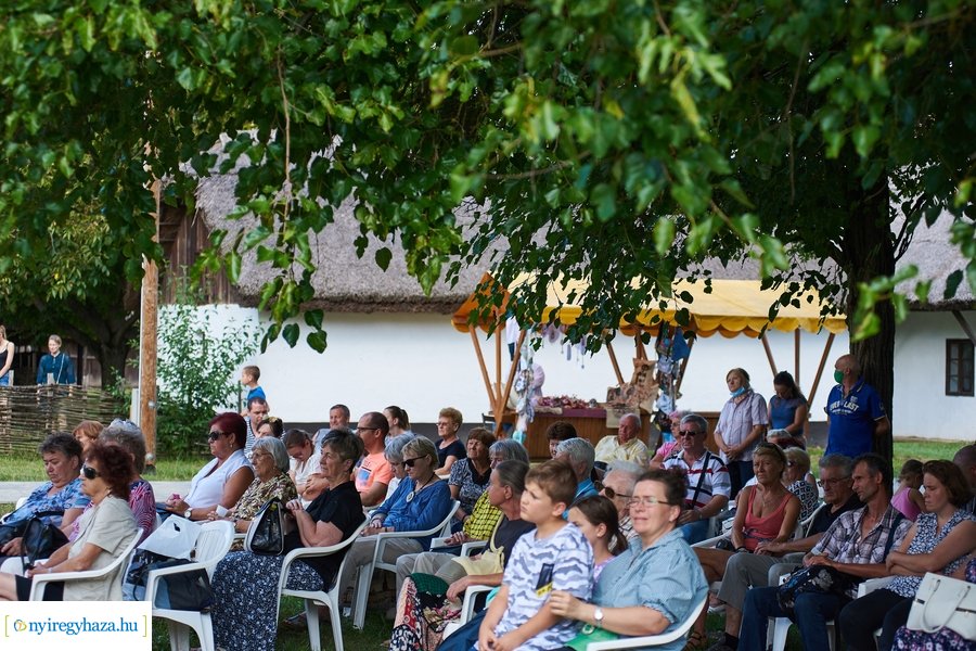 Új kenyér ünnepe a Sóstói Múzeumfaluban 2020