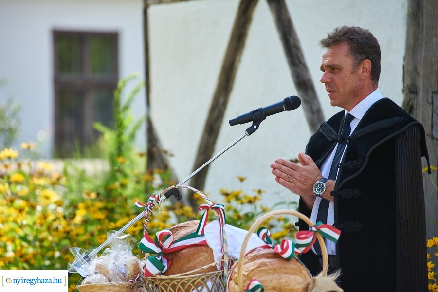 Új kenyér ünnepe a Sóstói Múzeumfaluban 2020