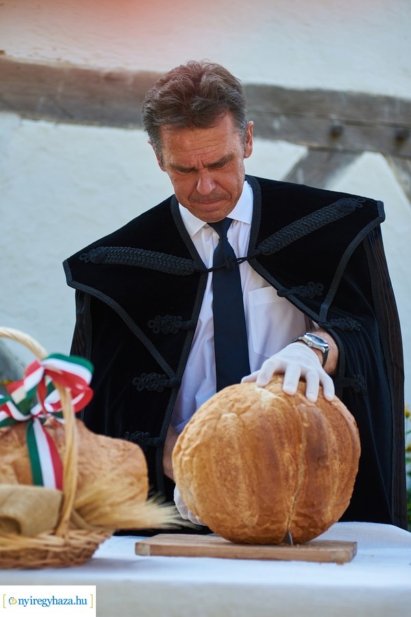 Új kenyér ünnepe a Sóstói Múzeumfaluban 2020