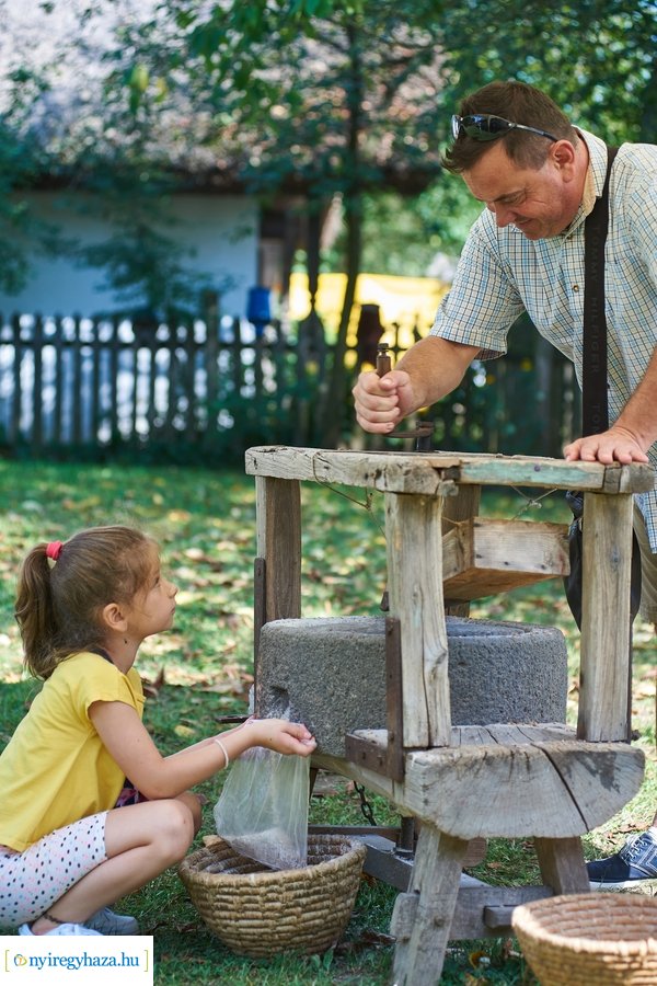 Új kenyér ünnepe a Sóstói Múzeumfaluban 2020