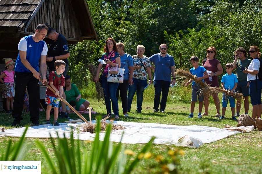 Új kenyér ünnepe a Sóstói Múzeumfaluban 2020