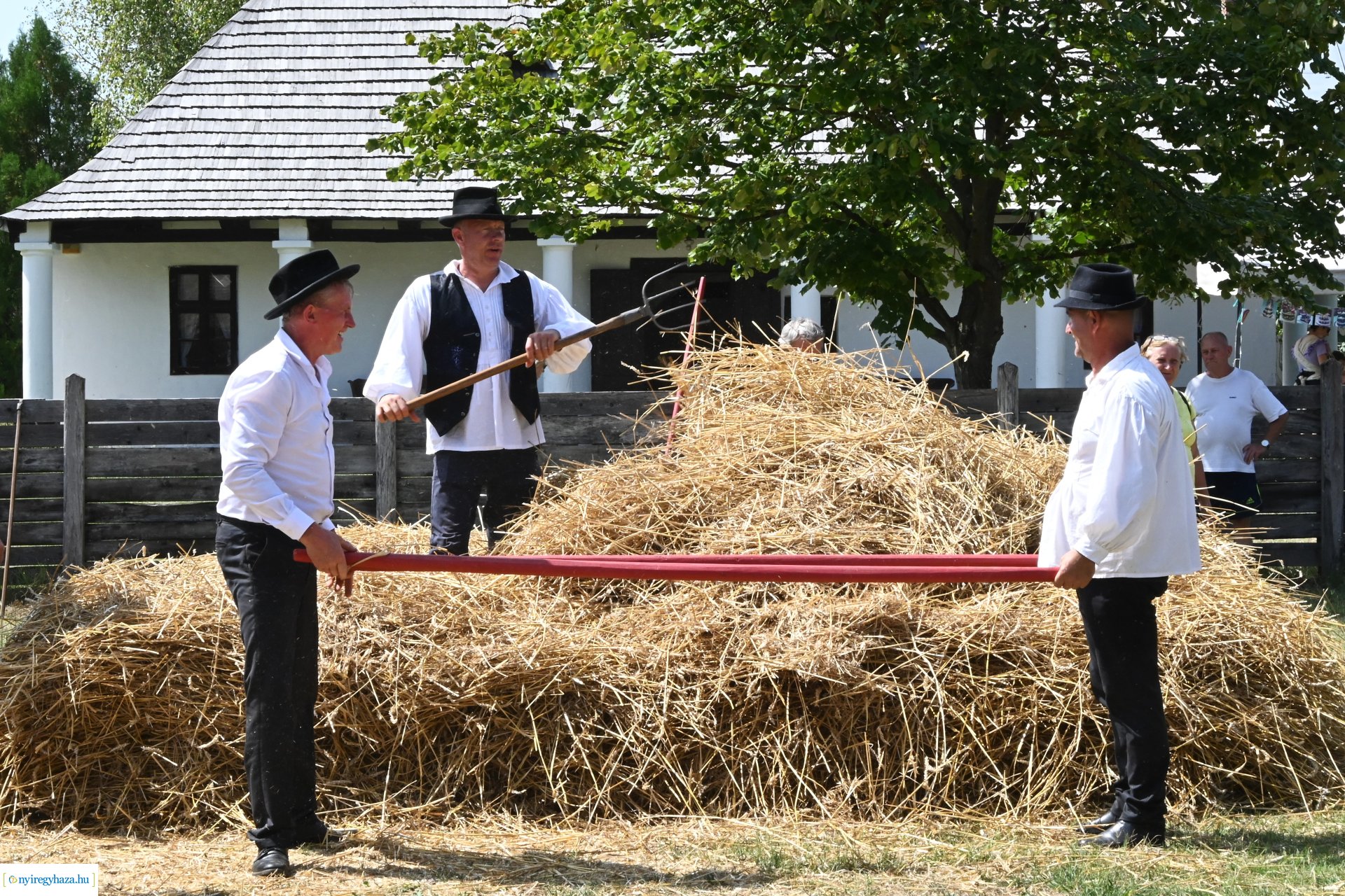 Új kenyér ünnepe a Sóstói Múzeumfaluban
