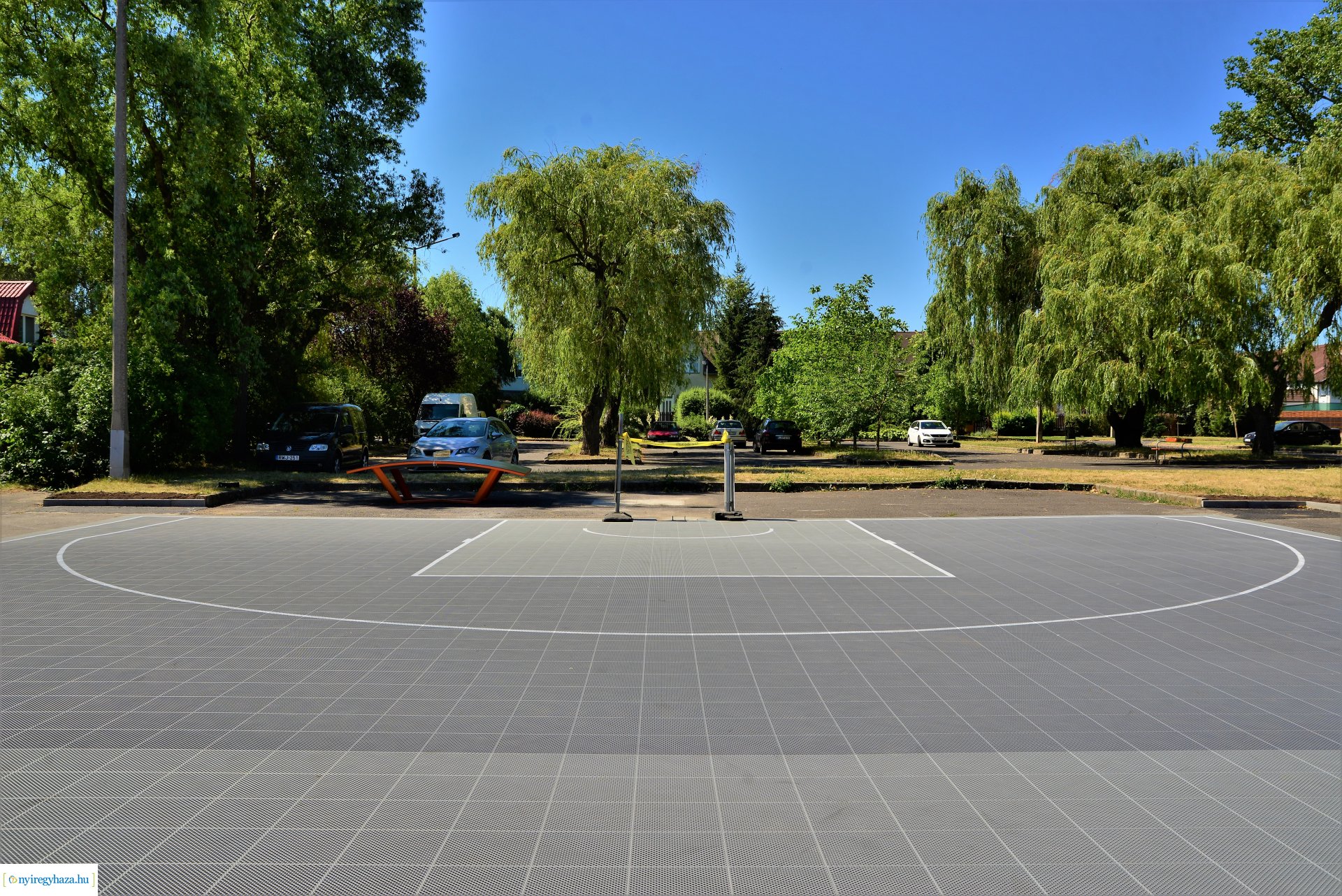 Új kosárlabda pálya épült a Törpe utcán