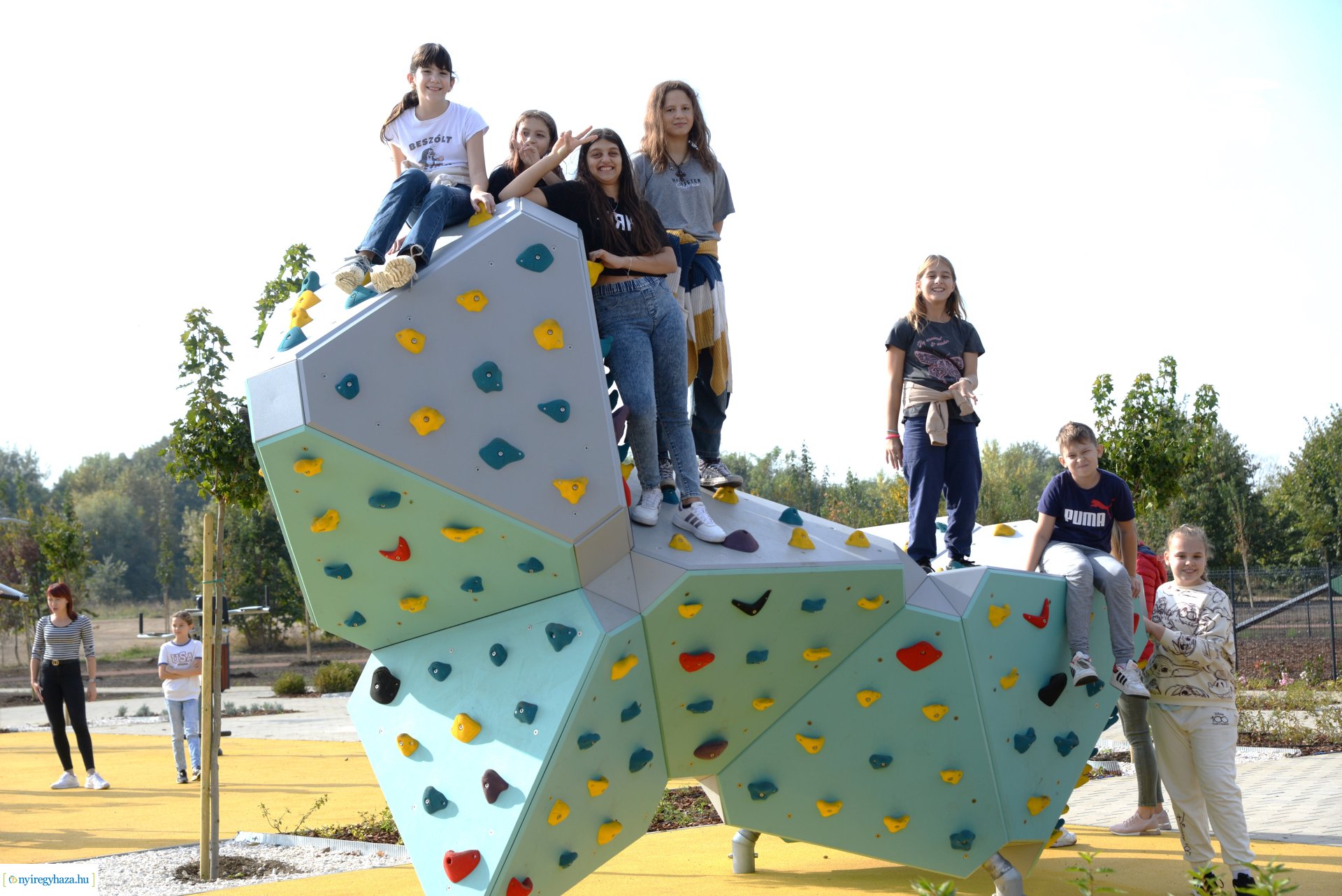 Új közösségi teret alakítottak ki a Kertvárosban