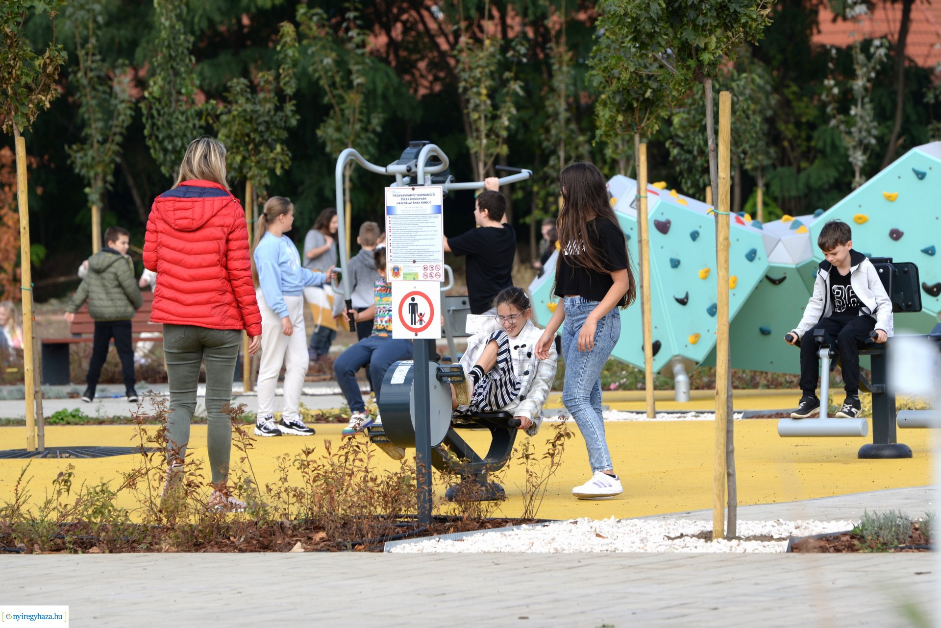 Új közösségi teret alakítottak ki a Kertvárosban