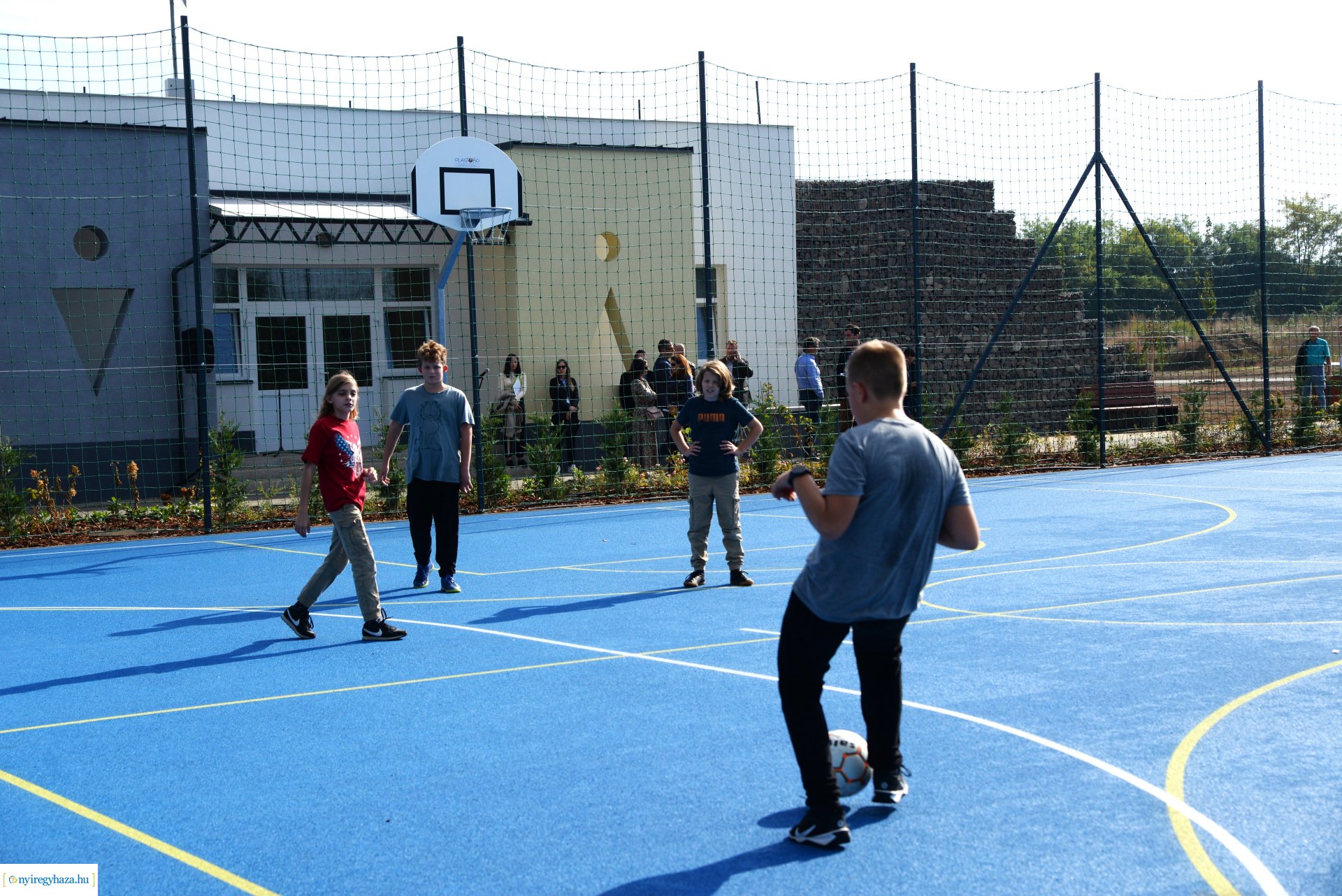 Új közösségi teret alakítottak ki a Kertvárosban