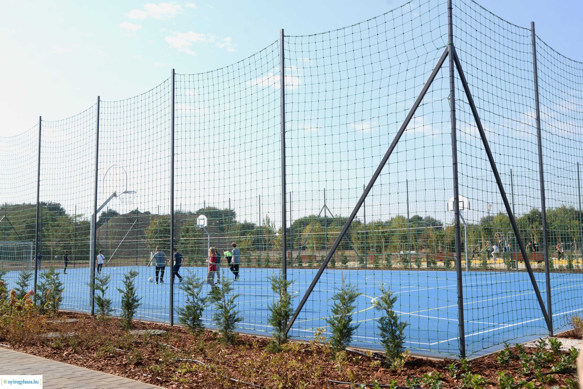 Új közösségi teret alakítottak ki a Kertvárosban