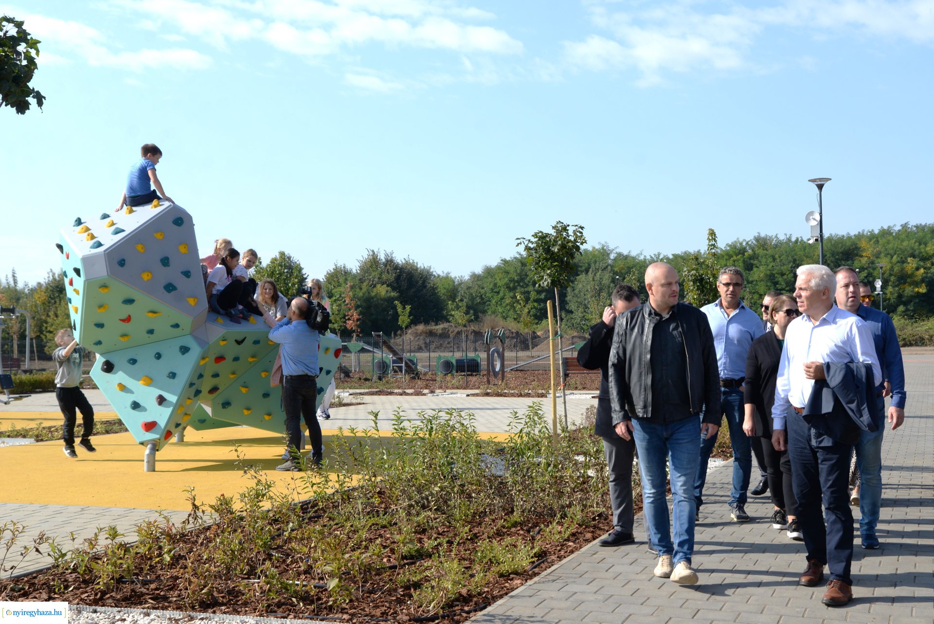 Új közösségi teret alakítottak ki a Kertvárosban