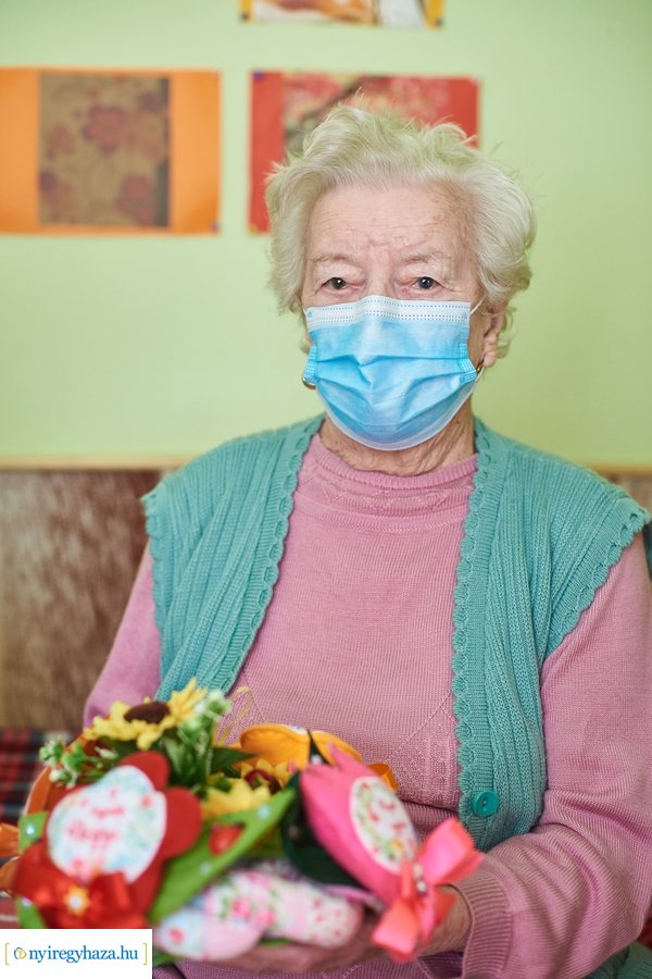 Új látogatási rend az idősotthonokban