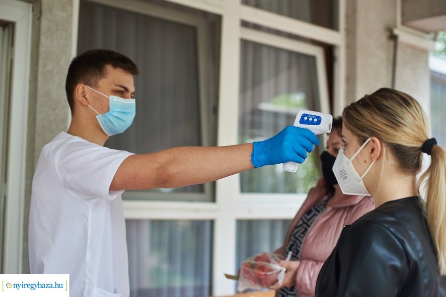 Új látogatási rend az idősotthonokban