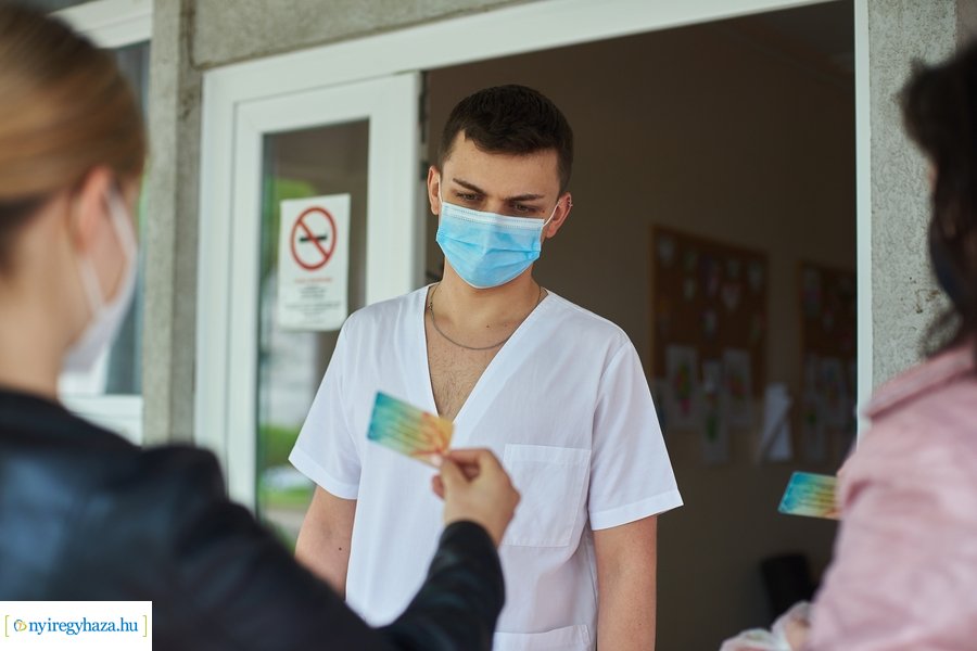 Új látogatási rend az idősotthonokban