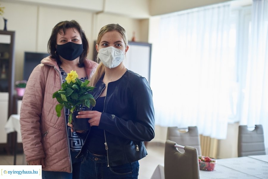 Új látogatási rend az idősotthonokban