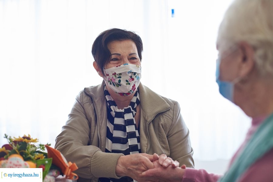 Új látogatási rend az idősotthonokban