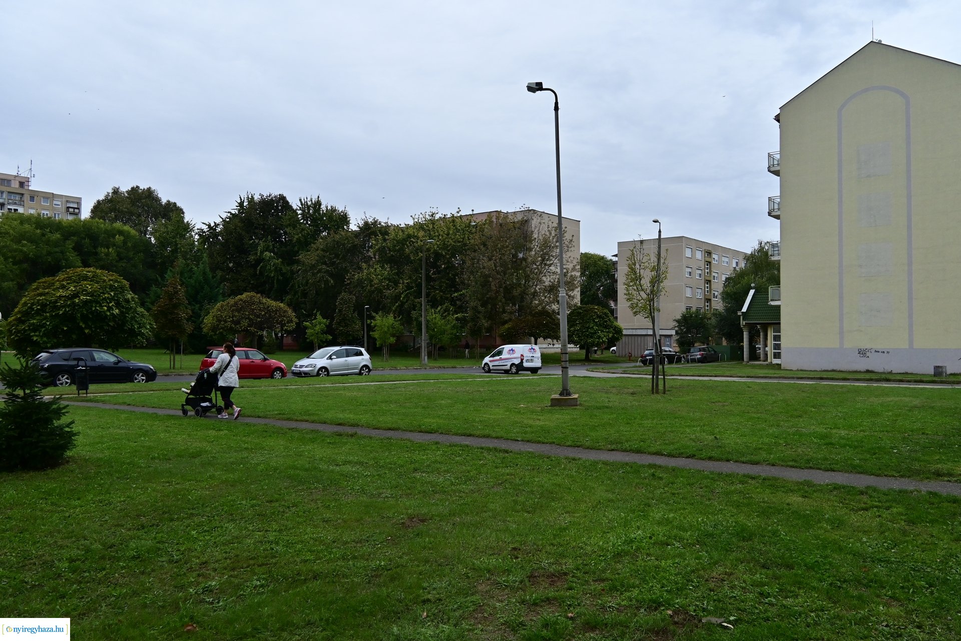 Új parkoló kialakítása Örökösföldön