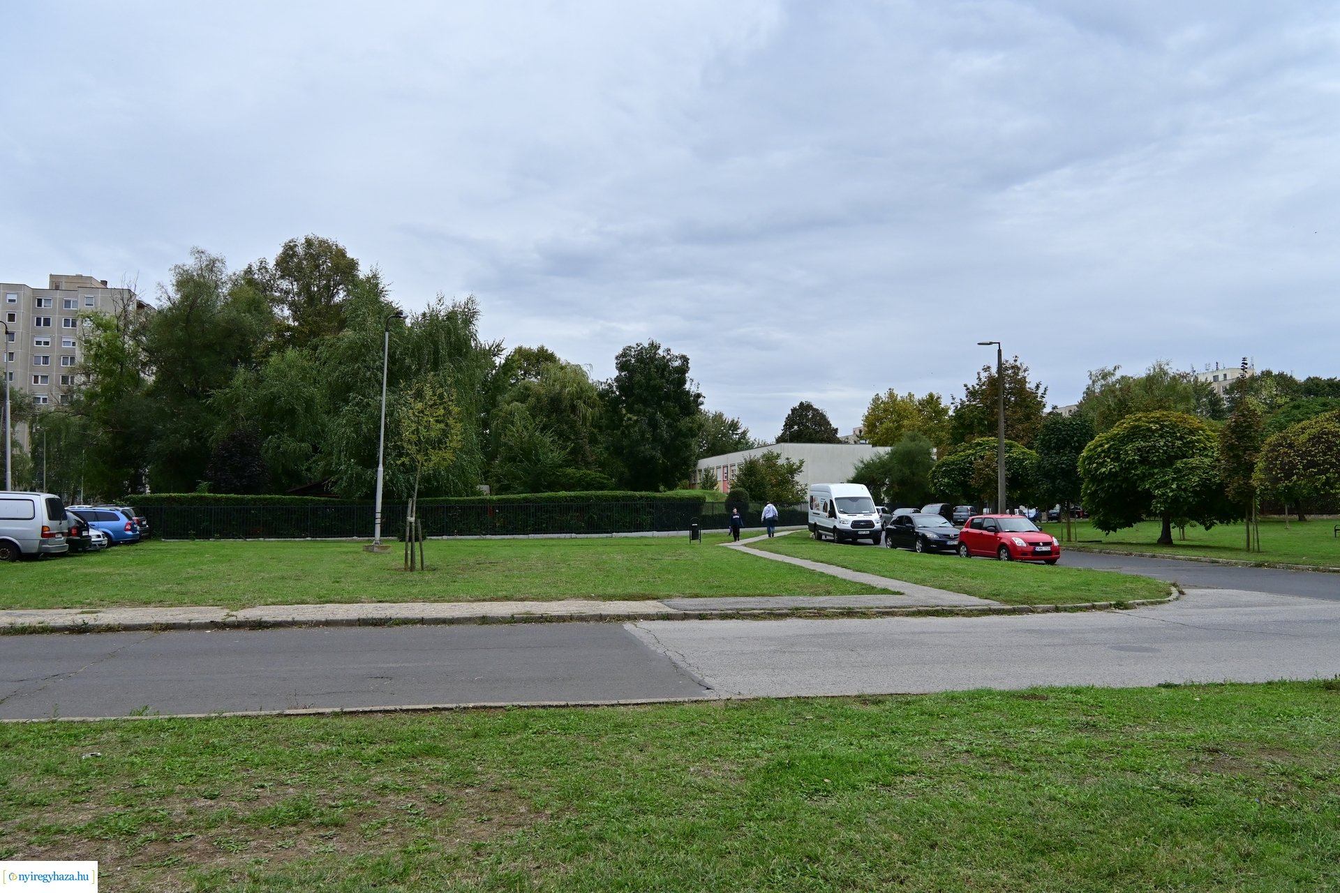 Új parkoló kialakítása Örökösföldön