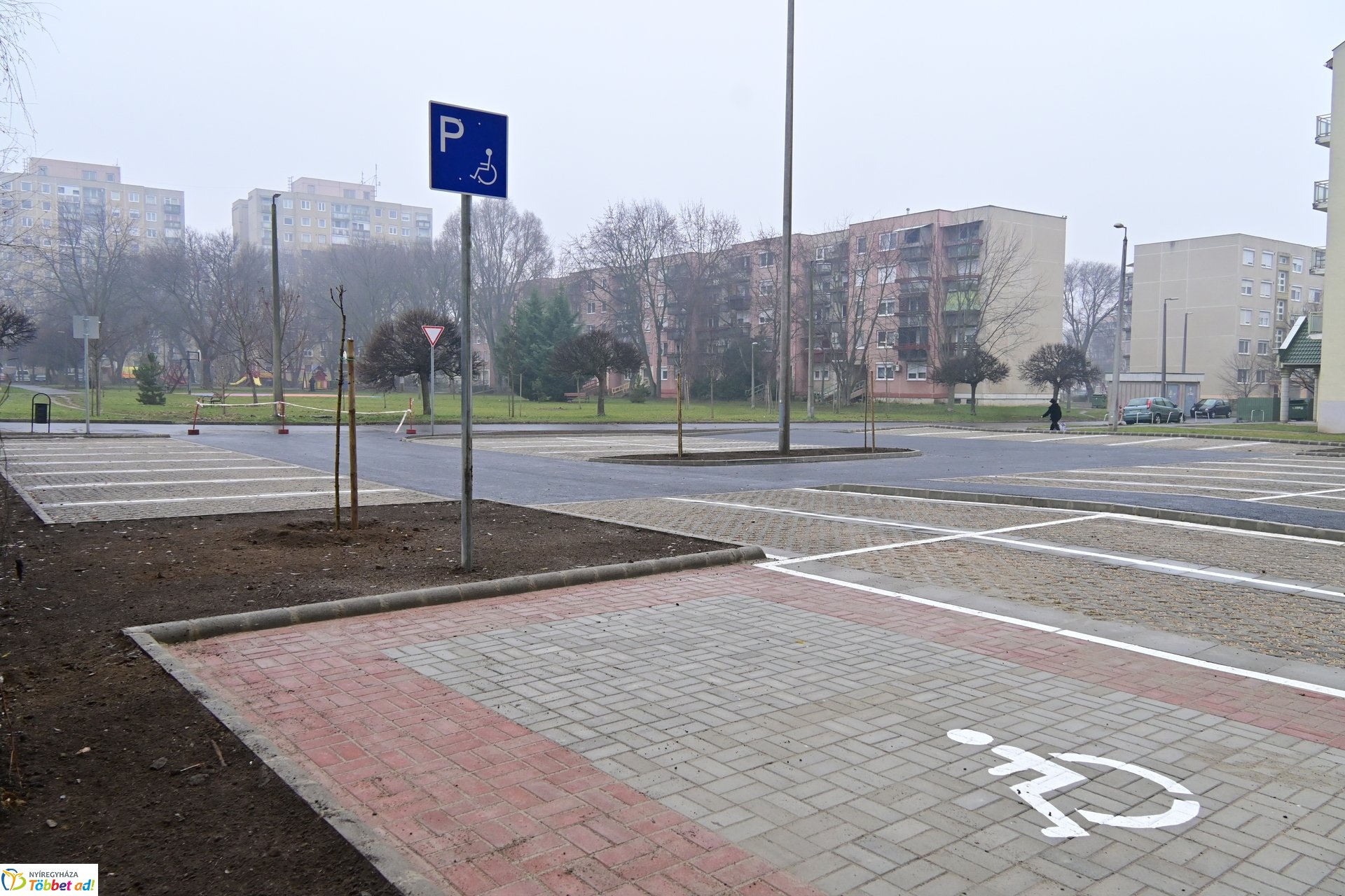 Új parkolóhelyek a Fazekas János téren - 2024