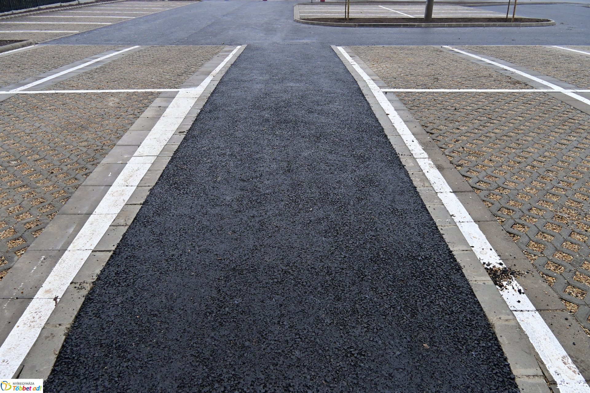 Új parkolóhelyek a Fazekas János téren - 2024