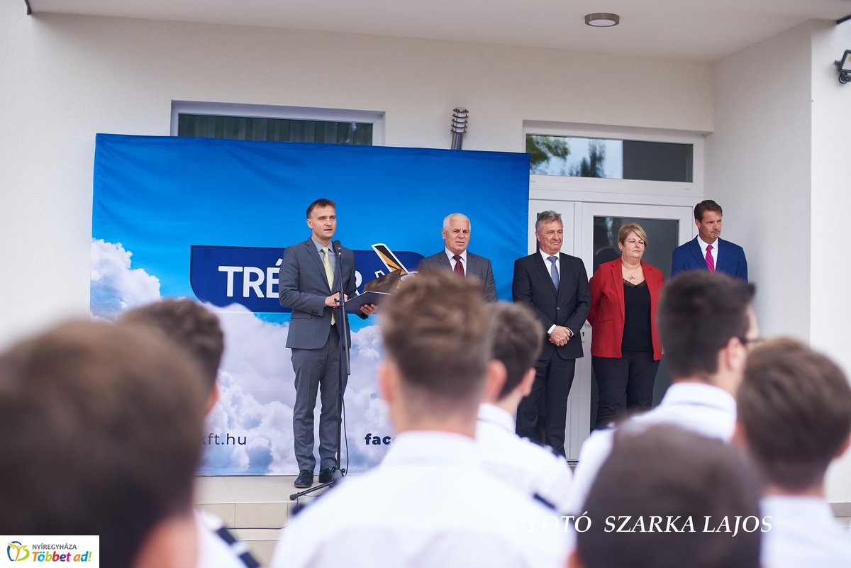 Új reptéri oktatóközpont Nyíregyházán