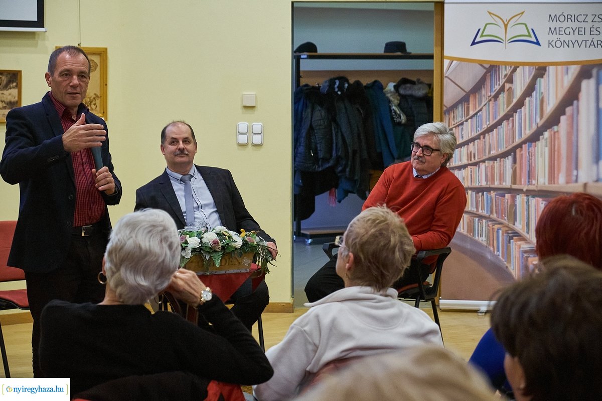 Új szavak III könyvbemutató