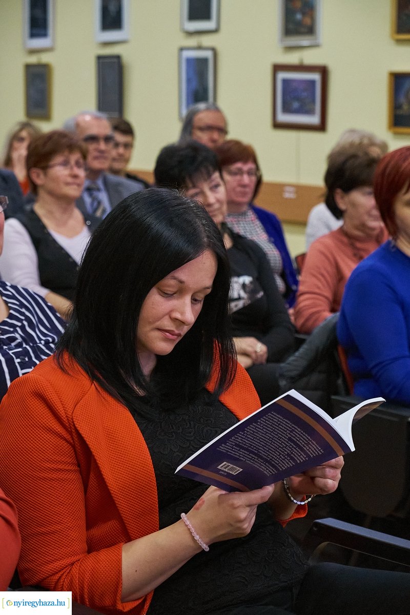 Új szavak III könyvbemutató