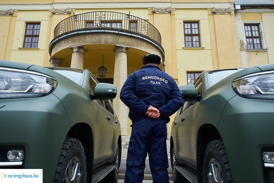 Új szolgálati autók a rendőrségen