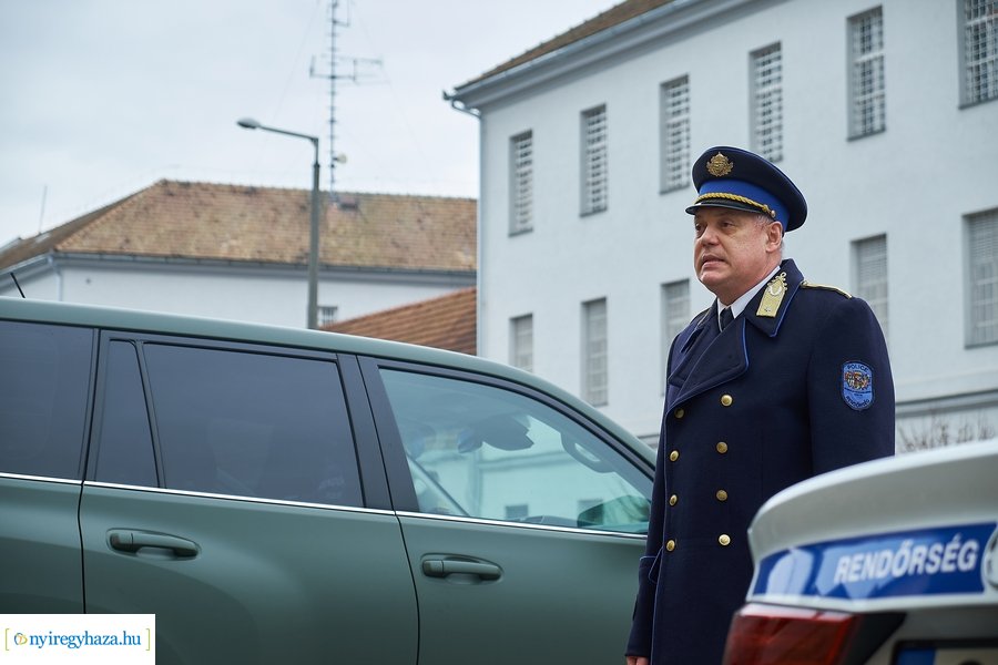 Új szolgálati autók a rendőrségen