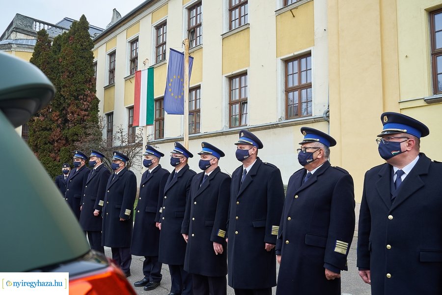 Új szolgálati autók a rendőrségen