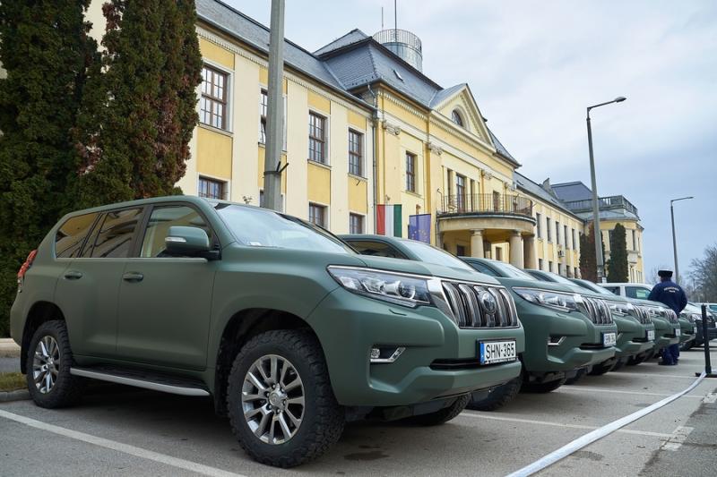 Új szolgálati autók a rendőrségen