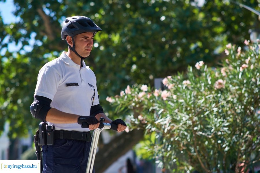 Új szolgálati járművek a rendőrségnél
