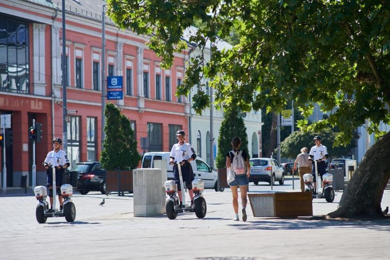Új szolgálati járművek a rendőrségnél