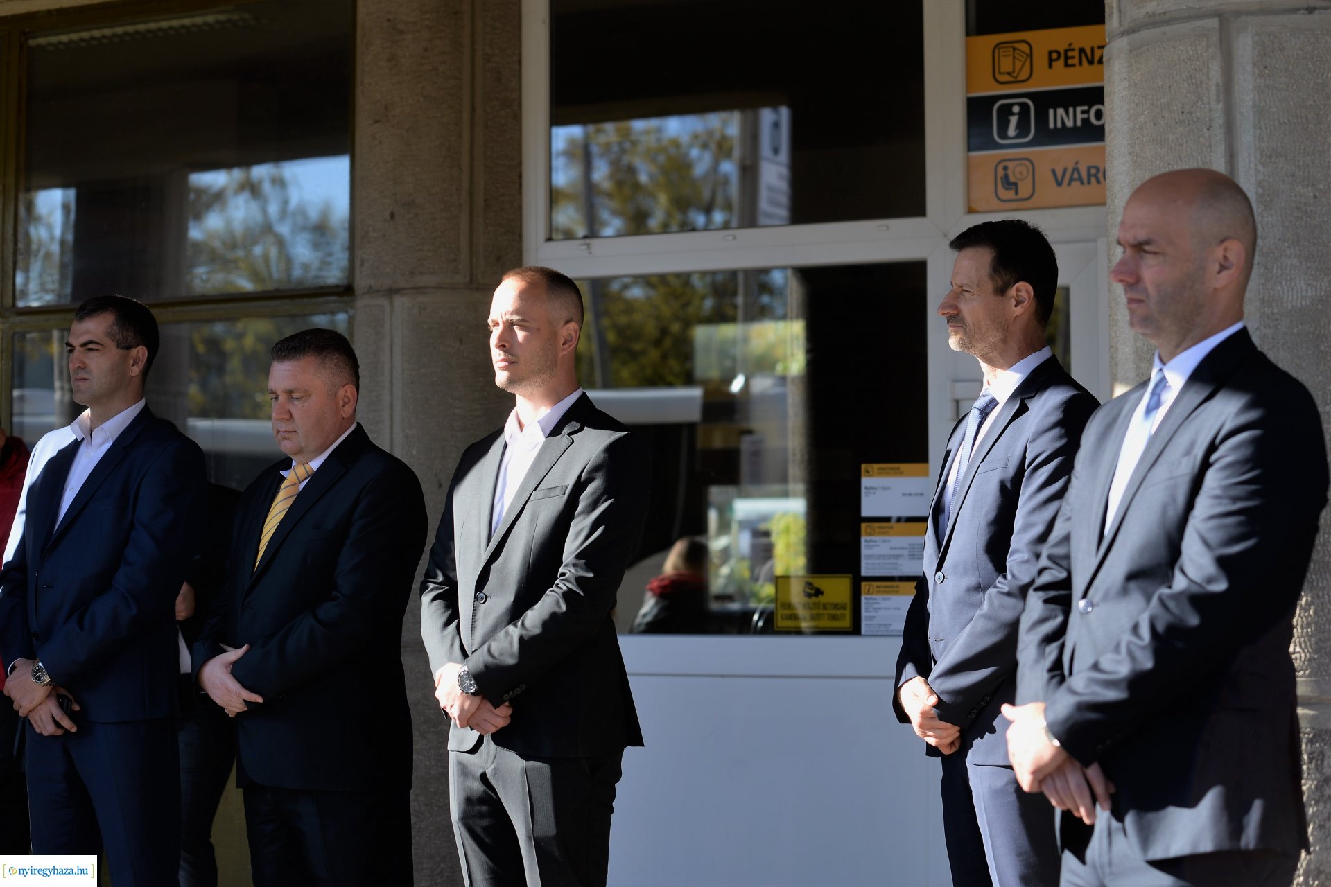 Új távolsági buszokat mutattak ma be Nyíregyházán