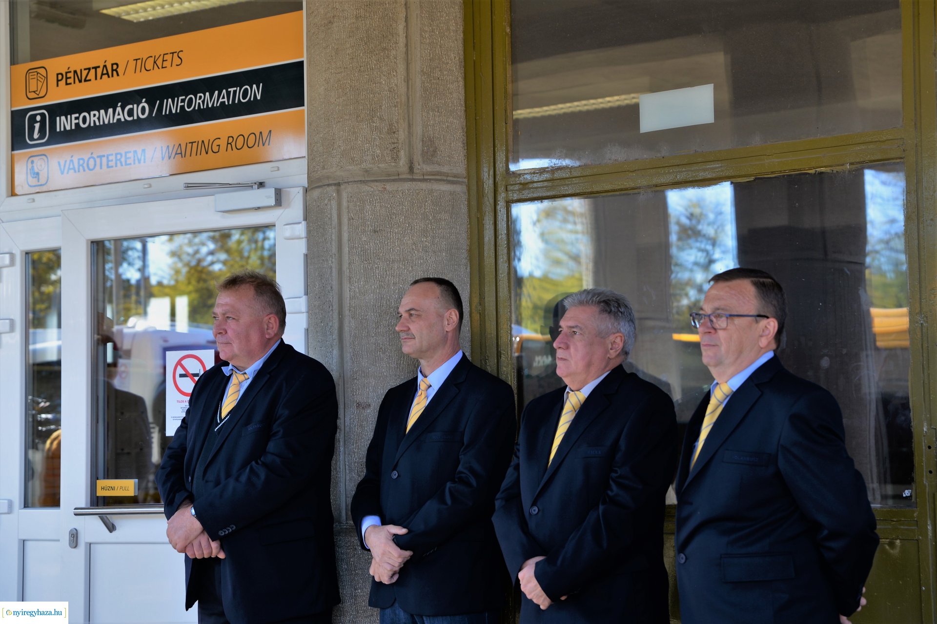 Új távolsági buszokat mutattak ma be Nyíregyházán