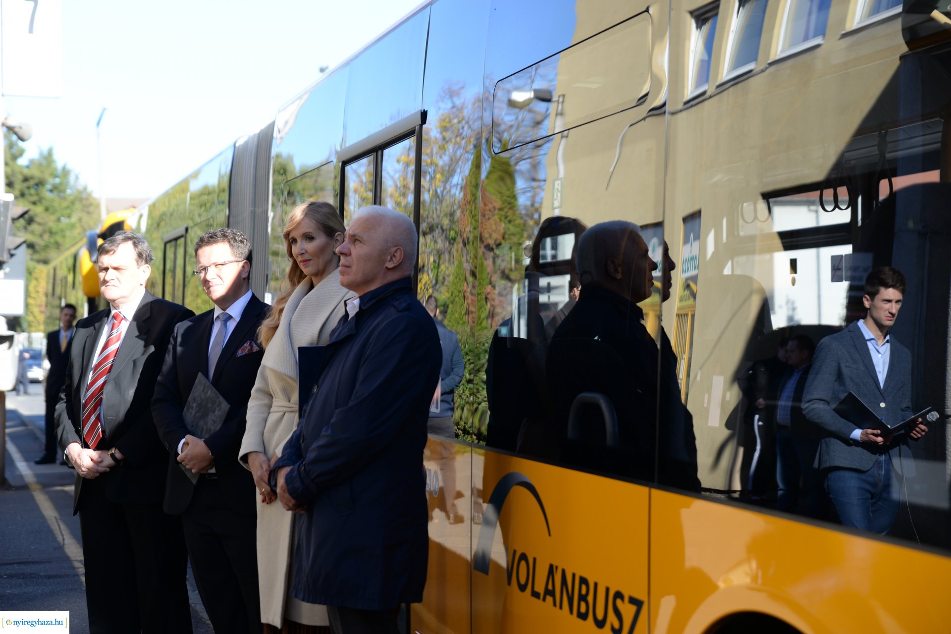 Új távolsági buszokat mutattak ma be Nyíregyházán