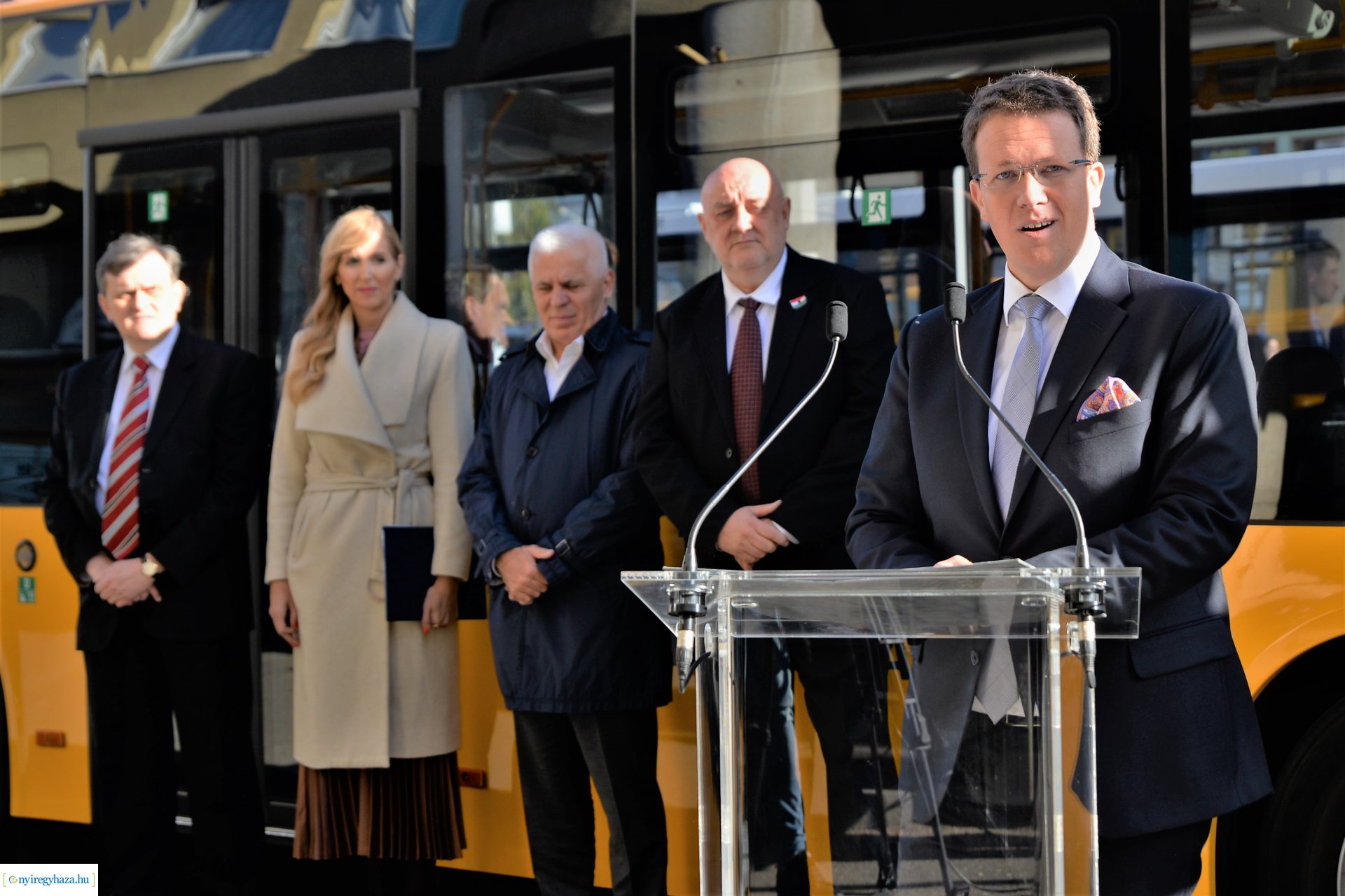 Új távolsági buszokat mutattak ma be Nyíregyházán