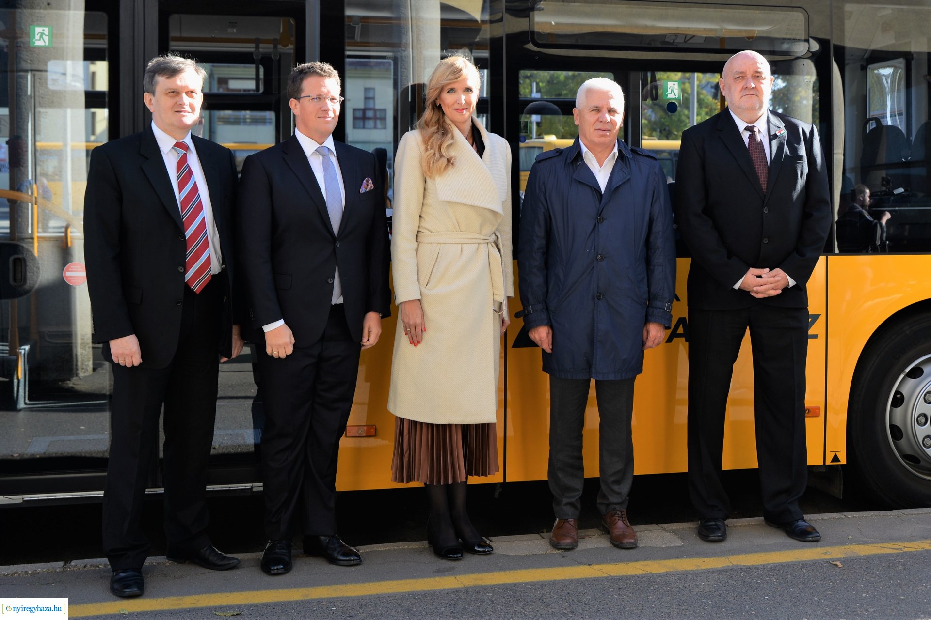 Új távolsági buszokat mutattak ma be Nyíregyházán