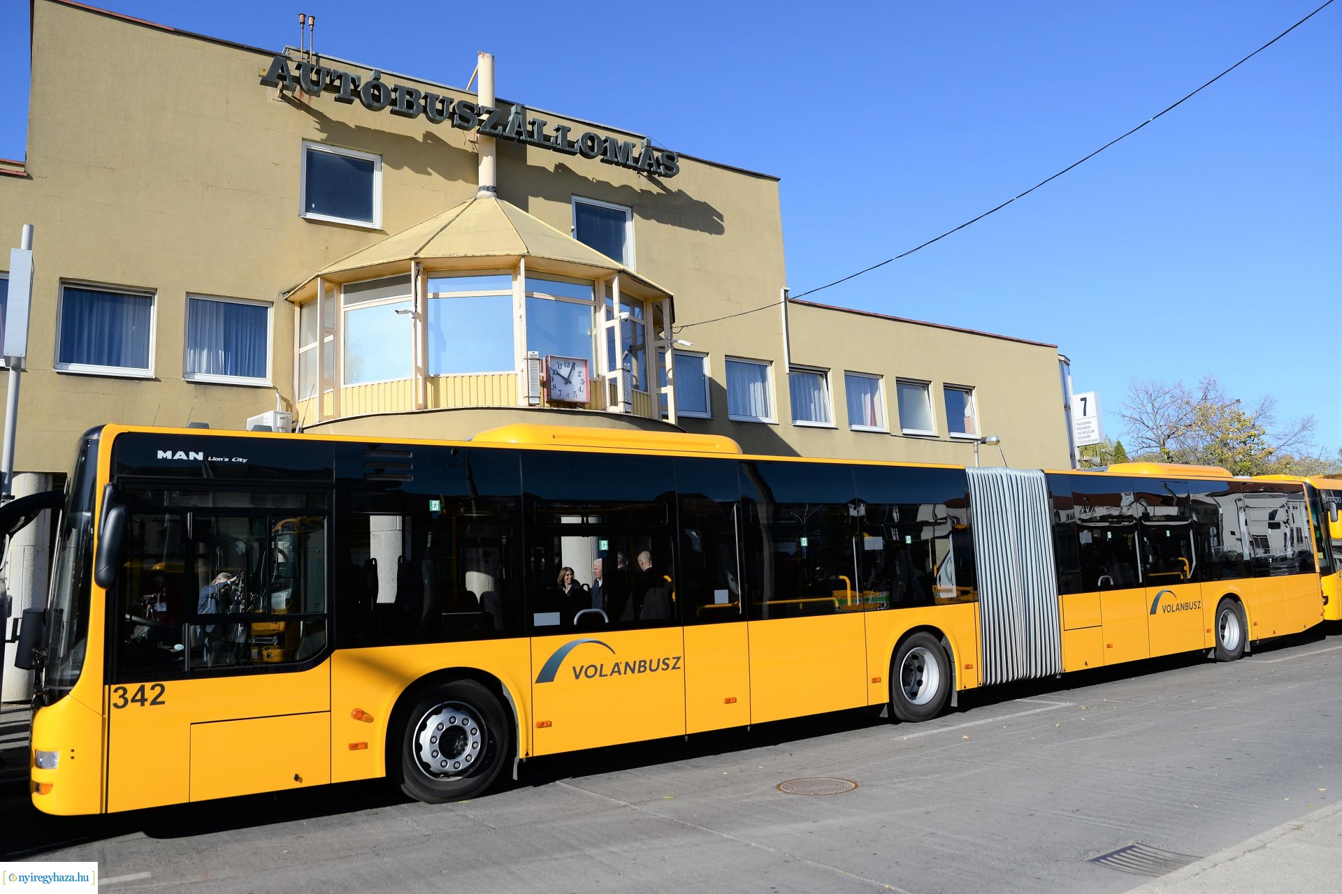 Új távolsági buszokat mutattak ma be Nyíregyházán
