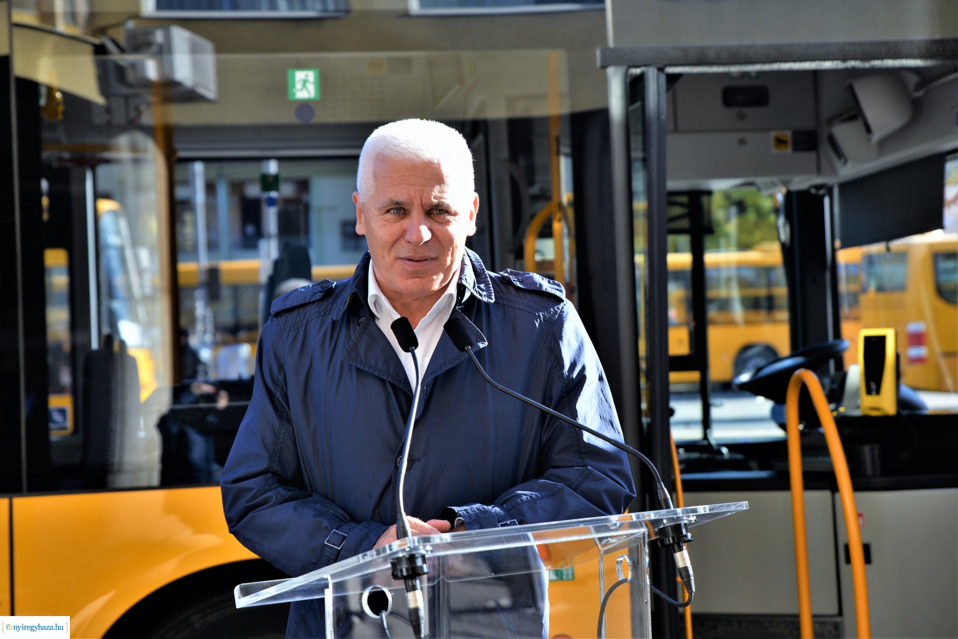 Új távolsági buszokat mutattak ma be Nyíregyházán