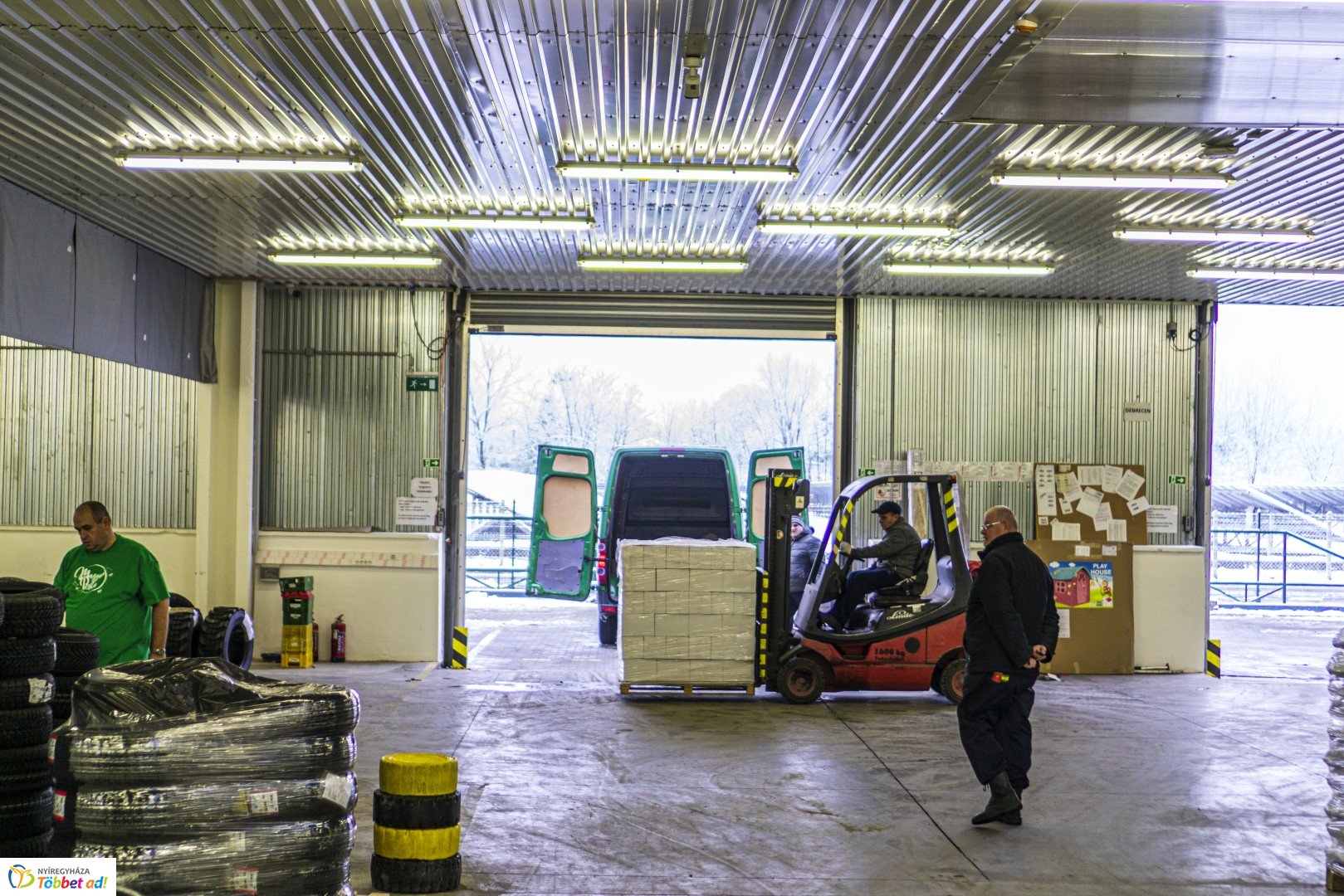 Új telephelyet adott át a Magyar Posta Zrt.