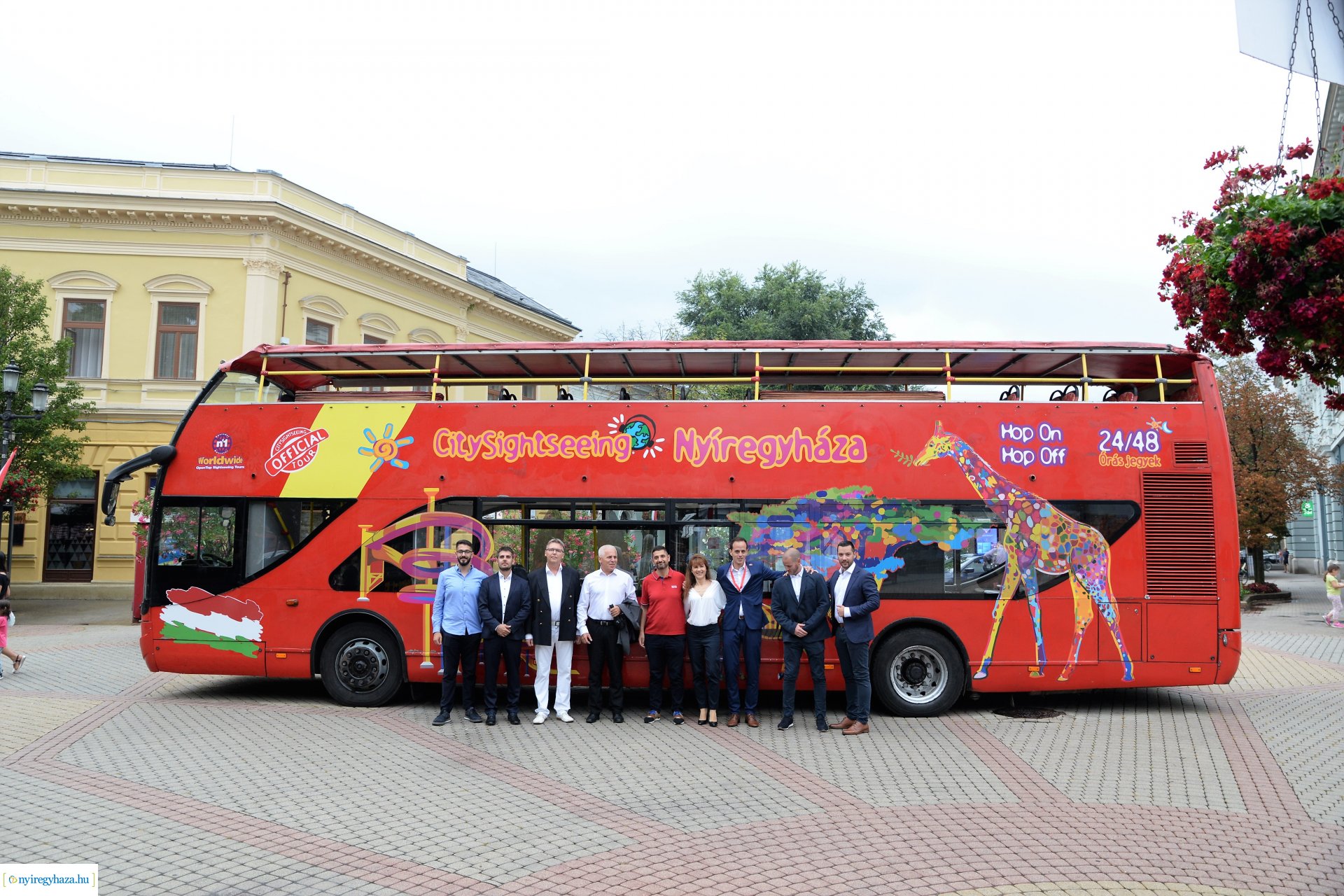 Új városnéző busz Nyíregyházán